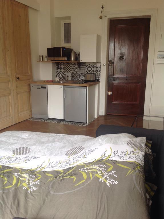 Cocon Au Pied De La Croix Rousse Apartment Lyon Bilik gambar